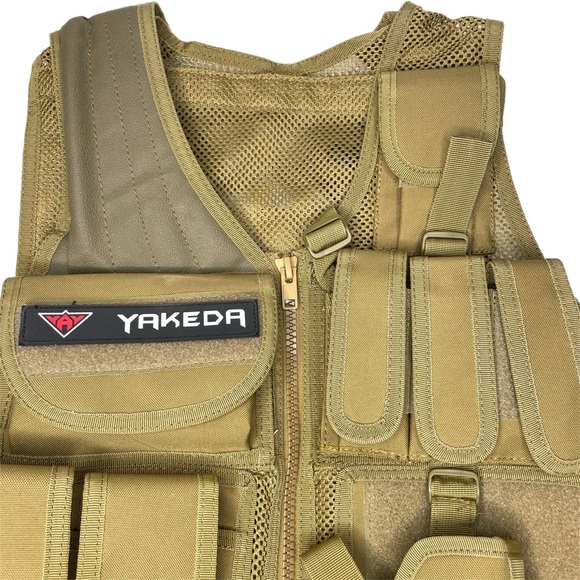 Yakeda Tactical Vest - Picture 3 of 9
